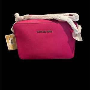 NWT - Michael Kors Leather Jet Set Travel Crossbody Bag